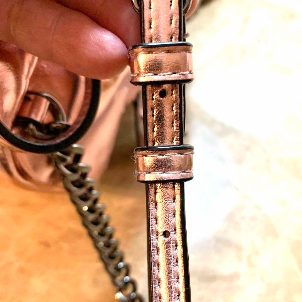 Victoria's Secret NWOT Metallic Bling Chain Small City Backpack in Rose Gold - Picture 10 of 10